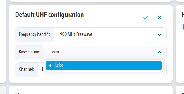 Default UHF configuration card with Frequency band set to 900 MHz Freewave, a Base station selection and a Channel field